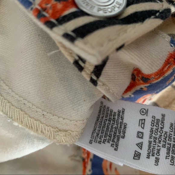 🌟NWT FREE PEOPLE FLOAT ON BY SUPERFLARE BOHO FARRAH MULTICOLOUR PAISLEY JEAN🌟 - Picture 12 of 16